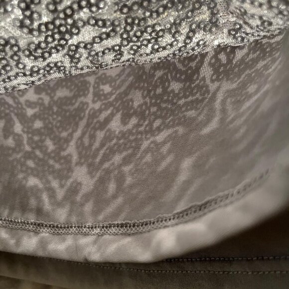 H&M Women's L Silver Sequin Skirt, Lined. New and Unworn. - Picture 4 of 6